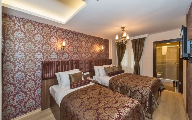 Отель Marmara Place Old City Hotel