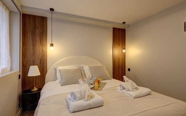 Sublime AC Apartment Eiffel Tower Champs de Mars