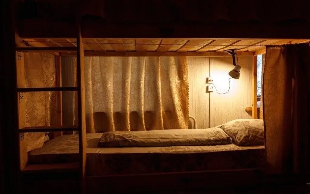 Kamelot Hostel