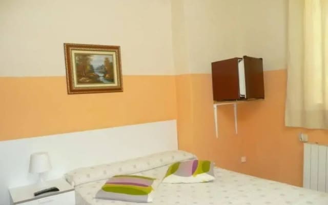 Hostal Loyola - Hostel
