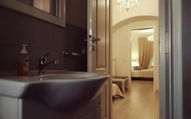Urbana collection guest house