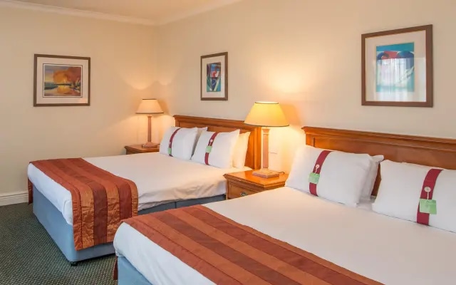 Tong Park Hotel