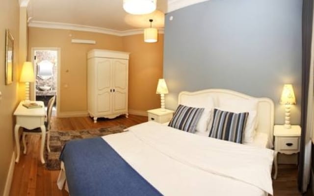 Nevv Apartment