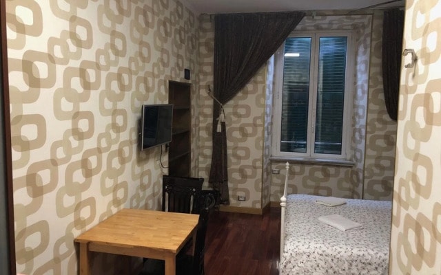 Friendhouse2