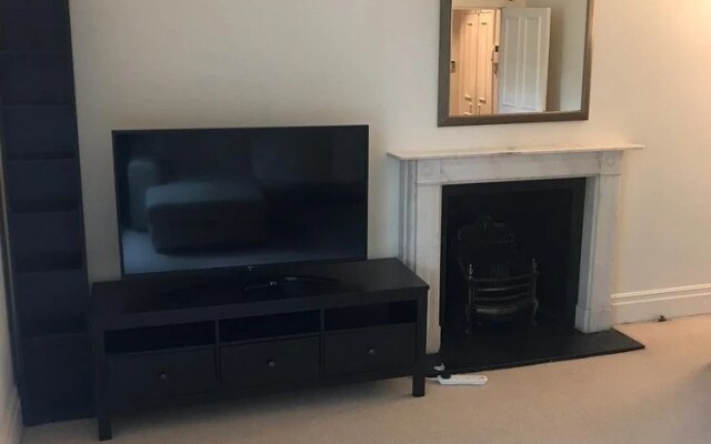 Beautiful one bedroom in Kensington