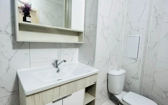 На Сутки на улице Спандаряна 1Б