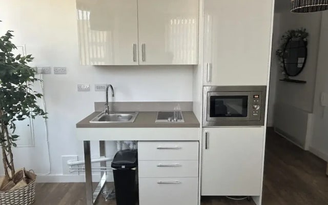 Liverpool City Center Apartment With Views