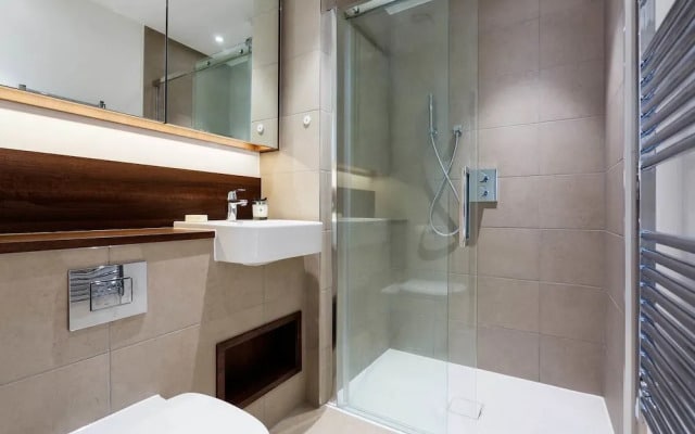 Veeve - Putney Heath
