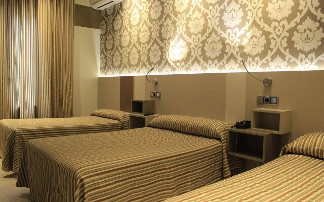 Hostal Atocha Almudena Martin