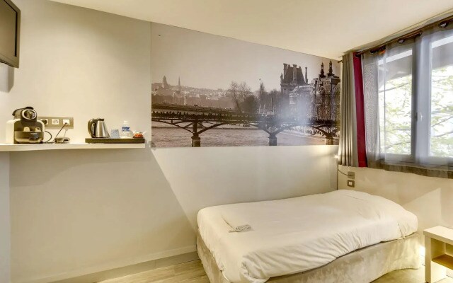 Kyriad PARIS 12 Nation