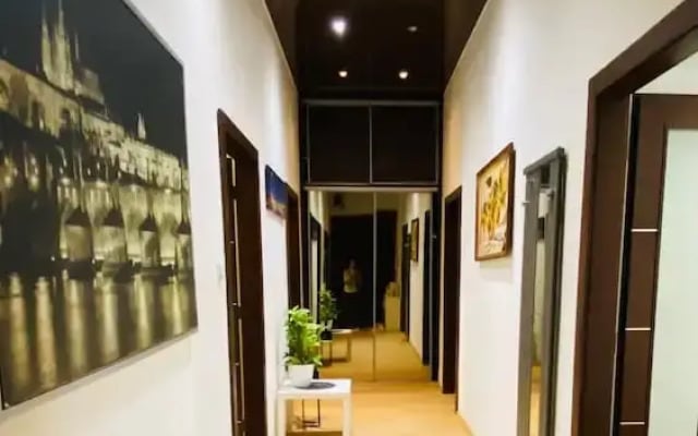 Prague Service Apartment - Central Square Location