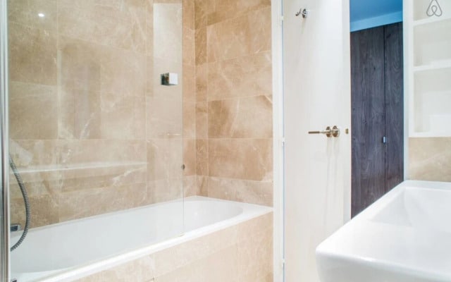Renovated Flat 2 Minutes From the Champs-élysées