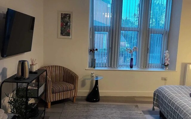 Charming 1-bed Studio in Preston