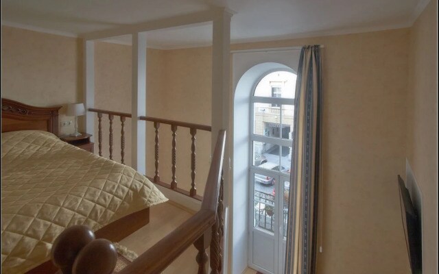 Apart Hotel on Italianskaya 1