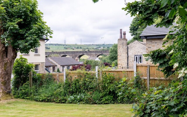 Mischa Cottage