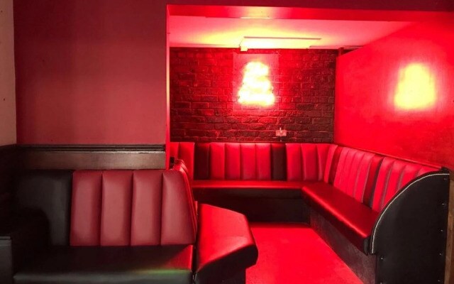 The King Harry Bar & Hostel