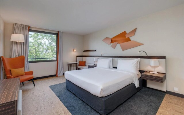 Doubletree By Hilton Paris Boulogne