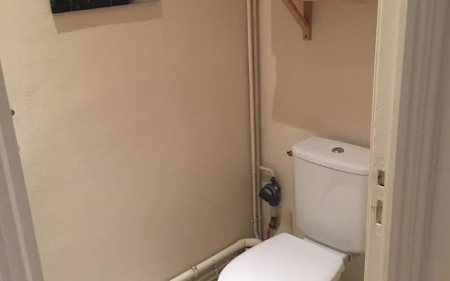 A Room In Paris