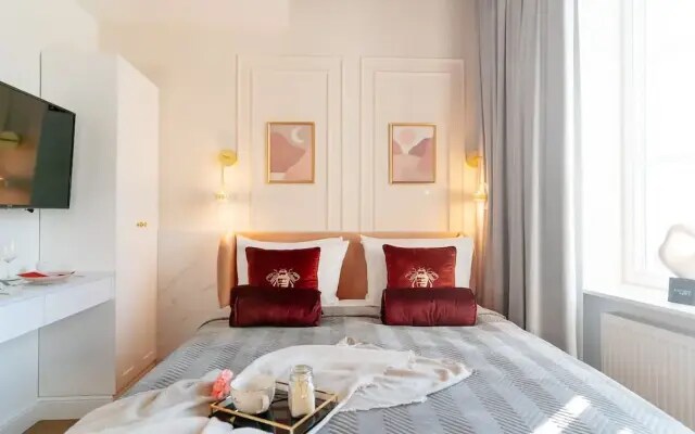 Warsaw Story by StayLab