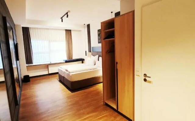 Апартаменты My Minga Airport Serviced Apartments
