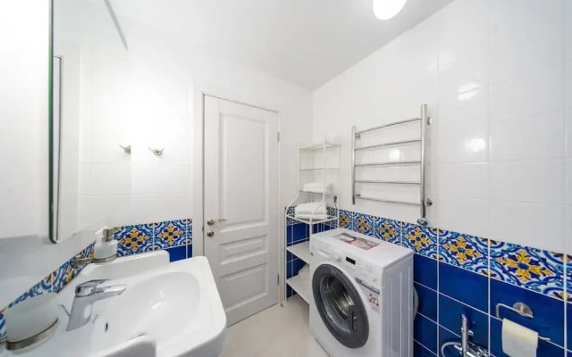Vverkh Guest House
