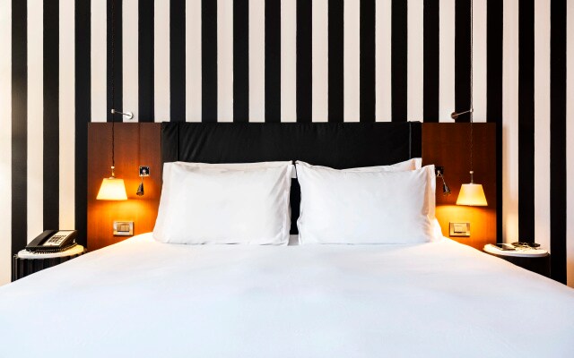 Grand Hotel Champs-Elysees