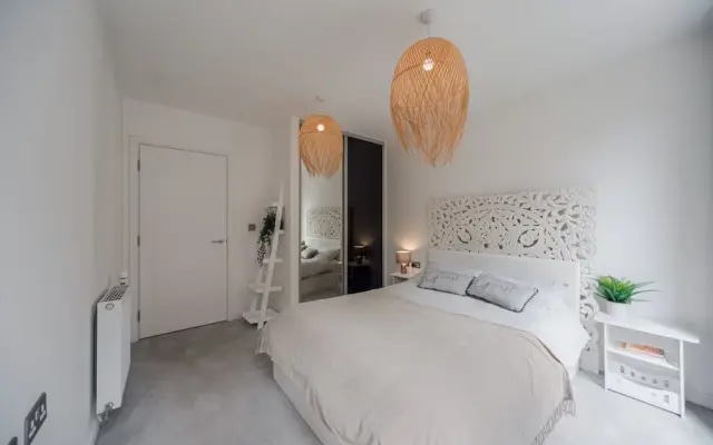 Barking Bright Apartment With 2 Bedrooms