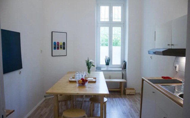 Central , 3 Rooms in Frankfurter Tor
