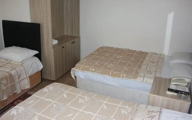 Otel Parpali
