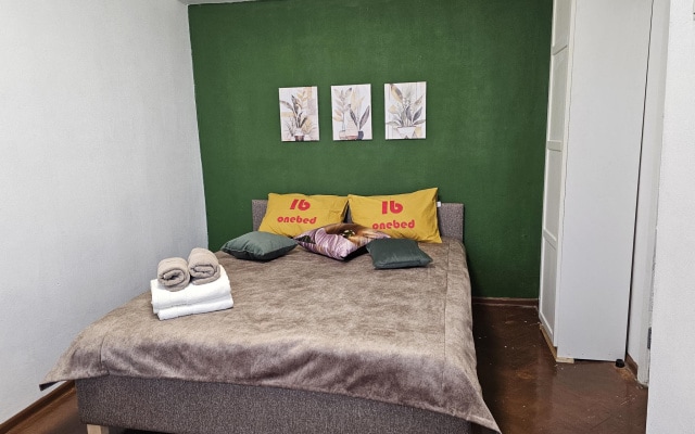 Апартаменты Onebed на бульваре Славянский