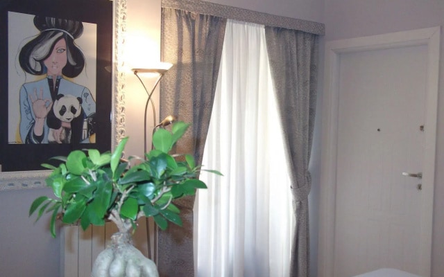 Five Rooms Rome Guesthouse