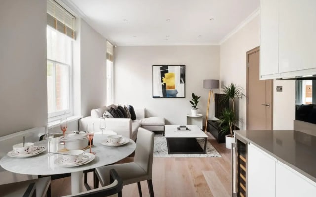 Cosy Two Bedroom Apartment in Holborn