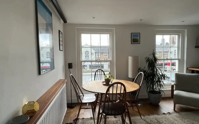 Bright 1 Bedroom Apartment in Hackney Near Colombia Road