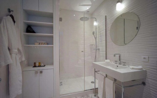 Relais12Bis Bed & Breakfast By Eiffel Tower
