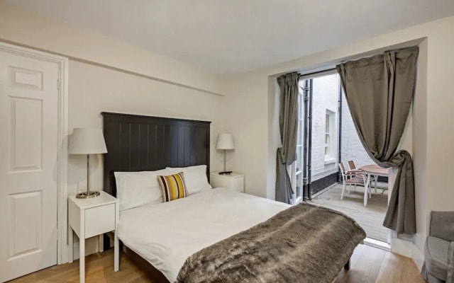The Sussex Garden Apartment