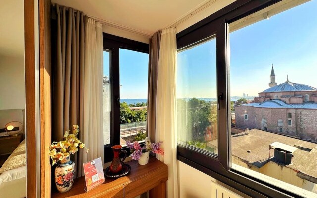 Sultan Pier Hotel
