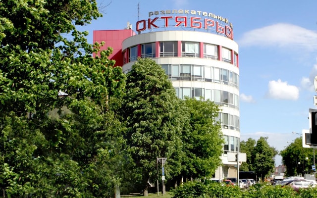Отель Аврора