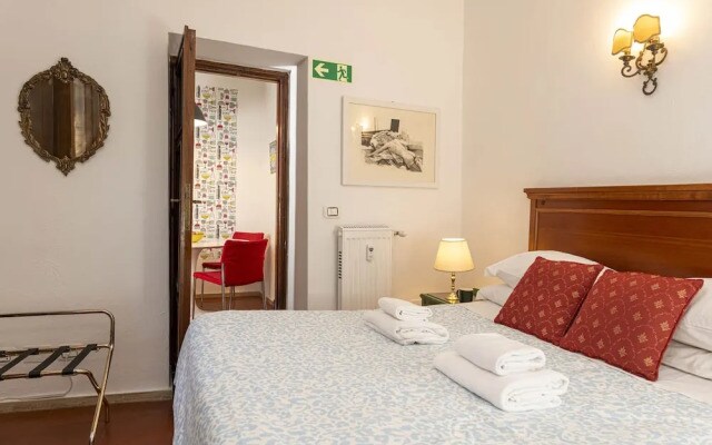 Chiara in Pantheon Apartment With Terrace