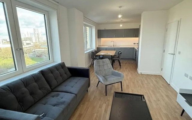 Stratforf 2-bed Apt, Sleeps 4 With Private Garden