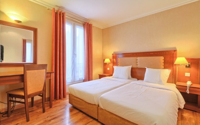 121 Paris Hotel