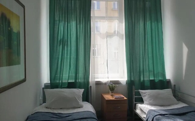 UNIT Warsaw Room Solec 5