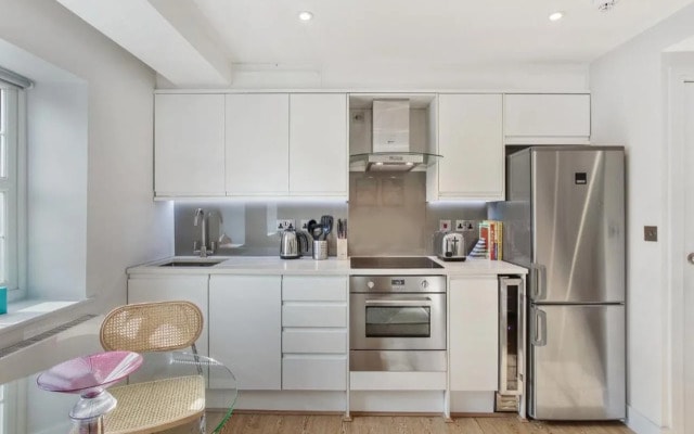 Cleveland Street by Aeria Apartments