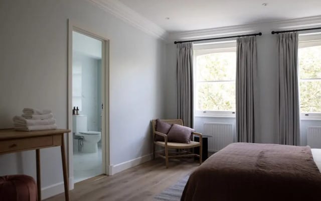 Gulaid House Knightsbridge by Bob W London