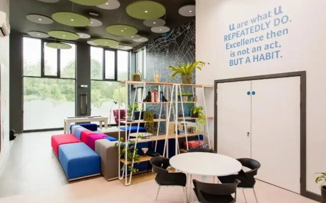 Student Only Riverside House