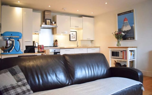 2 Bed Brixton Flat