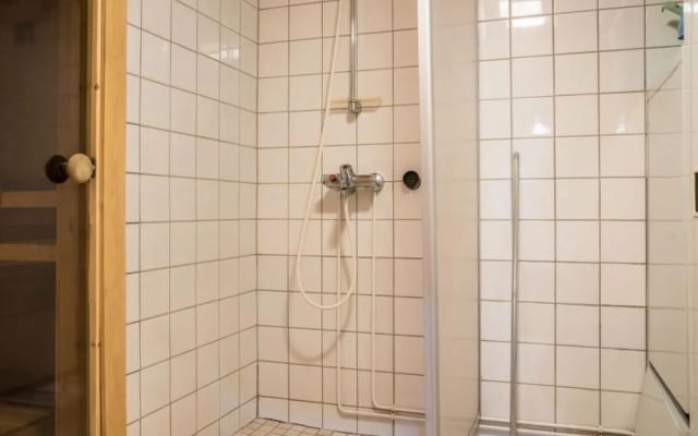 Lomaylläs h109 /pistopolku 1 a