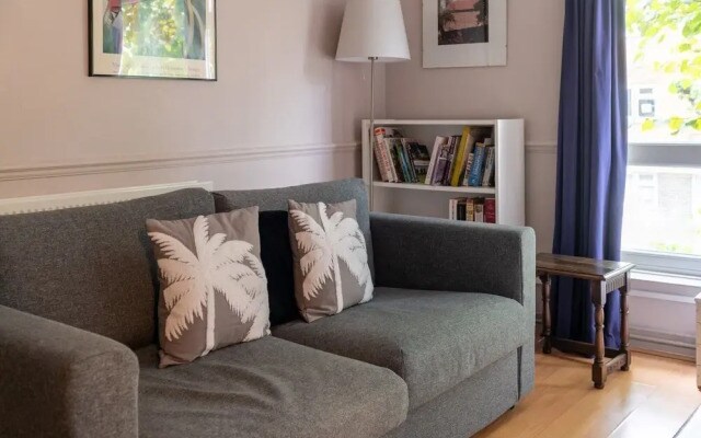 Charming One Bed Abode In East Putney