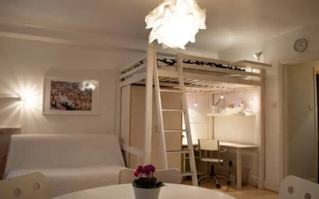 Cosy Studio Flat in the Heart Of Wapping