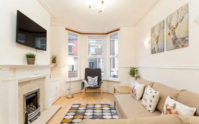 Liverpool Short Stay-Malden Suite