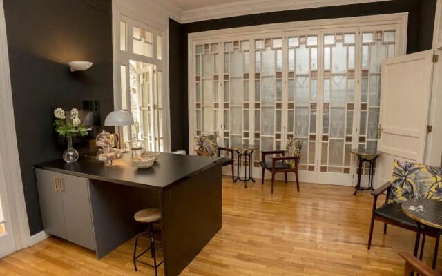 Cami Bed & Gallery